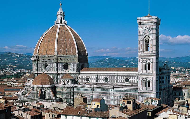Floransa'da meşhur katedral ve çan kulesi